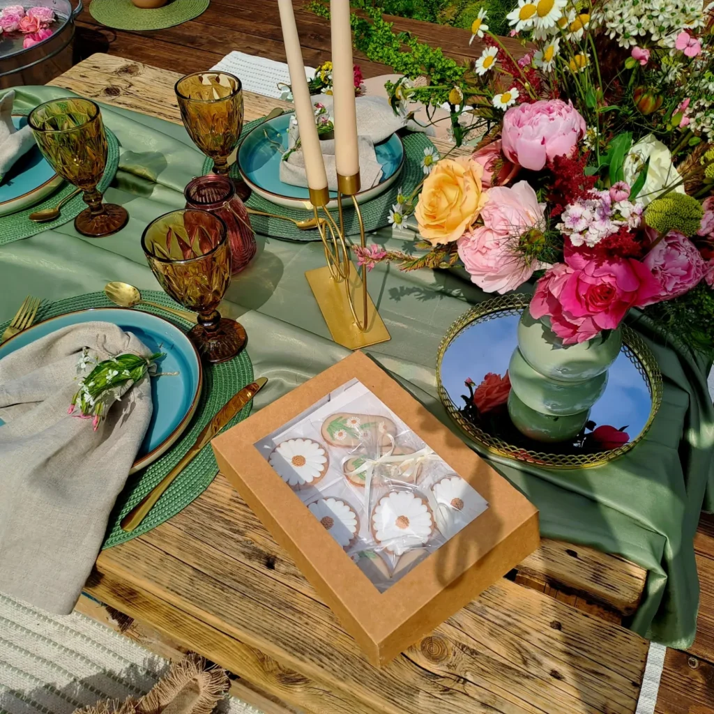 Piknik a kertben, Hajnal kertje